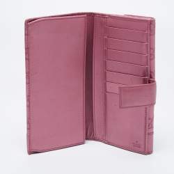 Gucci Metallic Pink Guccisima Leather Heart Charm Continental Wallet