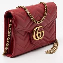 مملوكة مسبقًا محفظة بسلسلة غوتشي جي جي مارمونت جلد ماتيلاس أحمر