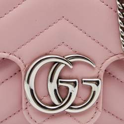 مملوكة مسبقًا حقيبة كتف غوتشي جي جي مارمونت جلد ماتيلاس وردي صغيرة جداً