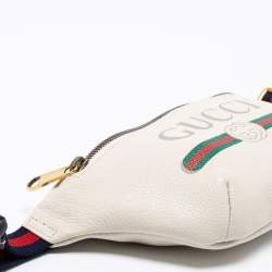 مملوكة مسبقًا Gucci Off White Leather Logo Web Belt Bag
