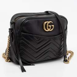 مملوكة مسبقًا Gucci Black Matelassé Leather Medium GG Marmont Camera Bag