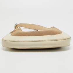 مملوكة مسبقًا Gucci Beige/Off White Canvas and Leather Small Jackie Hobo