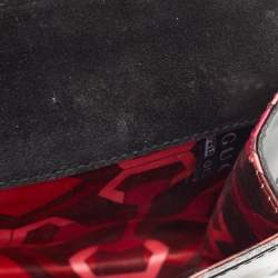 مملوكة مسبقًا Gucci Black Patent Leather Romy Clutch