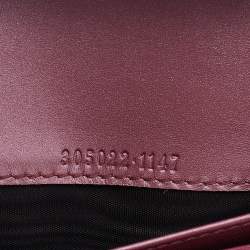 مملوكة مسبقًا Gucci Pink Microguccissima Patent Leather Long Wallet on Chain