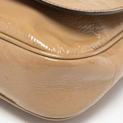 Pre Owned Gucci Beige Patent Leather Soho Flap Shoulder Bag