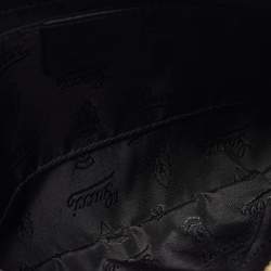 Pre Owned Gucci Black Leather Small Hysteria Pouch