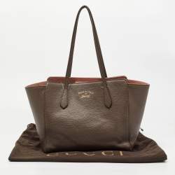 Pre Owned Gucci Brown Leather Small Swing Tote