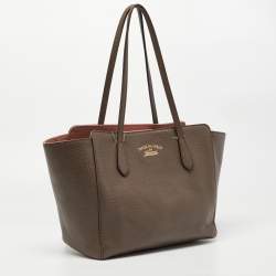 Pre Owned Gucci Brown Leather Small Swing Tote