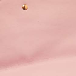 مملوكة مسبقًا Gucci Pink Matelassé Leather Small GG Marmont Shoulder Bag