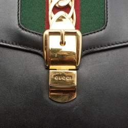 Pre Owned Gucci Black Leather Medium Sylvie Top Handle Bag
