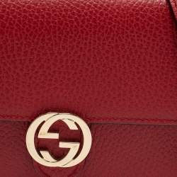 Pre Owned Gucci Red Leather Interlocking G Flap Chain Clutch 