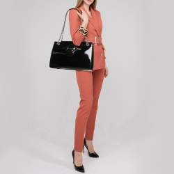 Pre Owned Gucci Black Patent Leather Large Emily Chain Shoulder Bag