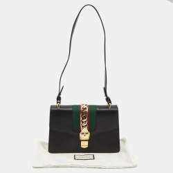 مملوكة مسبقًا Gucci Black Leather Sylvie Shoulder Bag