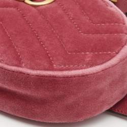 Pre Owned Gucci Fuchsia Matelassé Velvet GG Marmont Belt Bag