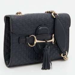 مملوكة مسبقًا Gucci Navy Blue Microguccissima Leather Mini Emily Chain Bag