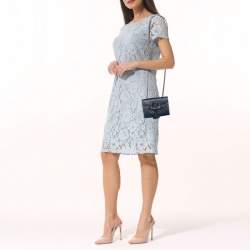 مملوكة مسبقًا Gucci Navy Blue Microguccissima Leather Mini Emily Chain Bag