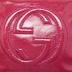 Pre Owned Gucci Magenta Patent Leather Small Soho Disco Crossbody Bag