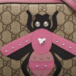 Pre Owned Gucci Old Rose/Beige GG Supreme Canvas and Leather Bee Embellishment Camera Crossbody Bag