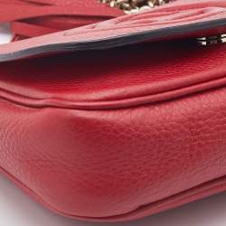 Pre Owned Gucci Red Leather Soho Flap Chain Crossbody Bag
