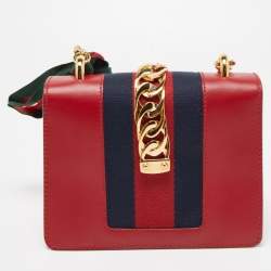 Pre Owned Gucci Black Leather Mini Web Chain Sylvie Crossbody Bag