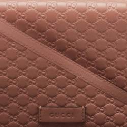 مملوكة مسبقًا حقيبة كروس غوتشي قلاب جلد مايكروغوتشيسيما رصاصي 