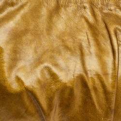 مملوكة مسبقًا Gucci Metallic Gold Patent Leather Large Hysteria Clutch