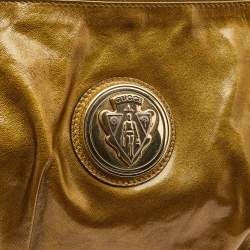 مملوكة مسبقًا Gucci Metallic Gold Patent Leather Large Hysteria Clutch