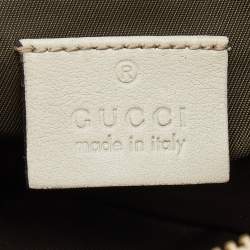 مملوكة مسبقًا Gucci Off-White Guccissima Leather Interlocking G Wristlet Clutch