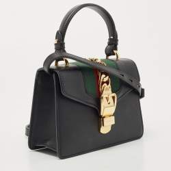 Pre Owned Gucci Black Leather Mini Sylvie Top Handle Bag