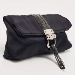 مملوكة مسبقًا Gucci Black Satin Bamboo Croisette Clutch