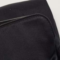 مملوكة مسبقًا Gucci Black Satin Bamboo Croisette Clutch