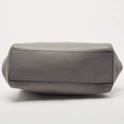 مملوكة مسبقًا Gucci Grey Leather Small Nymphaea Bamboo Tote