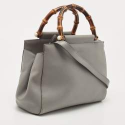 مملوكة مسبقًا Gucci Grey Leather Small Nymphaea Bamboo Tote