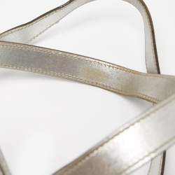 مملوكة مسبقًا Gucci Silver Guccissima Leather Medium Abbey Hobo