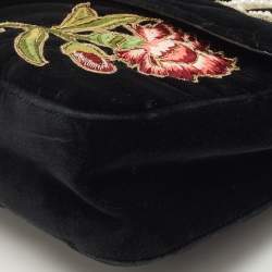Pre Owned Gucci Black Love Embroidered Matelassé Velvet Medium GG Marmont Shoulder Bag