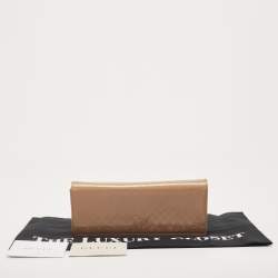 مملوكة مسبقًا Gucci Nude Micro Guccissima Patent Leather Broadway Clutch