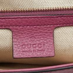 مملوكة مسبقًا Gucci Pink Leather Soho Chain Crossbody Bag