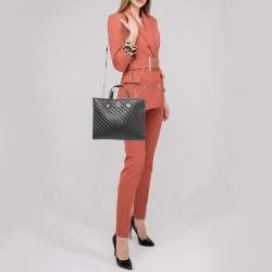 Pre Owned Gucci Black Diagonal Matelasse Leather GG Marmont Tote