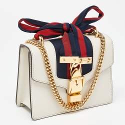 Pre Owned Gucci Off White Leather Mini Web Chain Sylvie Crossbody Bag