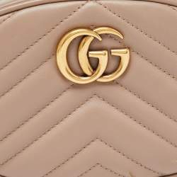 Pre Owned Gucci Beige Matelassé Leather Mini GG Marmont Belt Bag