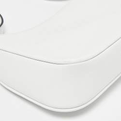 Pre Owned Gucci White Microguccissima Leather Zip Baguette Bag