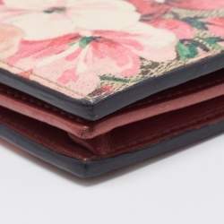 Gucci Beige/Pink GG Supreme Canvas Blooms Card Case