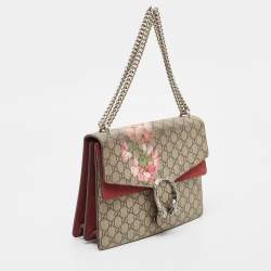 مملوكة مسبقًا حقيبة كتف غوتشي ديونسيوس سويدي وكانفاس سوبريم جي جي أحمر داكن/ بيج مزين بزهور متوسطة 