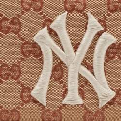 Gucci Beige GG Canvas New York Yankees Continental Wallet