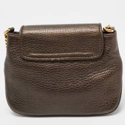 مملوكة مسبقًا حقيبة كروس غوتشي 1973 بسلسلة جلد أخضر داكن صغيرة