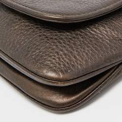 مملوكة مسبقًا حقيبة كروس غوتشي 1973 بسلسلة جلد أخضر داكن صغيرة