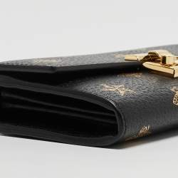 Gucci Black Leather Bees Padlock Continental Wallet On Chain