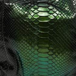 مملوكة مسبقًا Gucci Metallic Green Python Medium Galaxy Chain Hobo