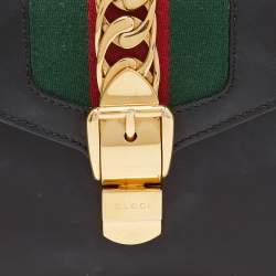 Pre Owned Gucci Black Leather Mini Sylvie Top Handle Bag