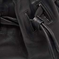 Pre Owned Gucci Black Leather Drawstring Hobo